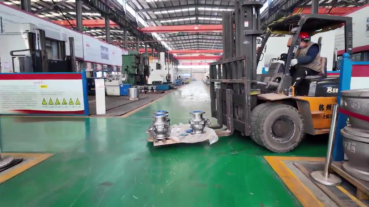 Valve handling on the workshop floor